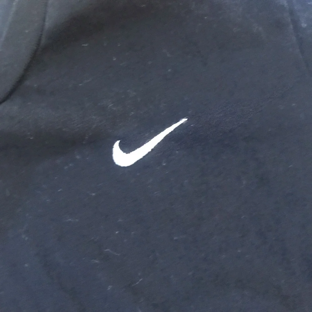 👟NIKE DRI FIT Tee